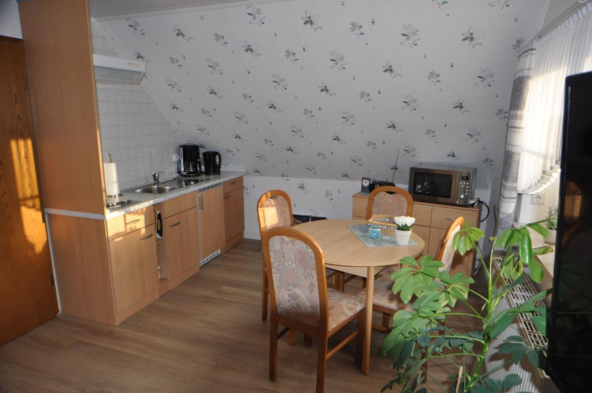 Ferienwohnung Brentano_ 65230 Moormerland Ngoại thất bức ảnh